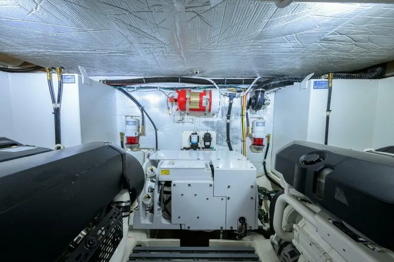 Jena Yacht Photos Pics 2019 Tiara Yachts 49 Coupe - Image 96