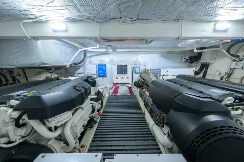 Jena Yacht Photos Pics 2019 Tiara Yachts 49 Coupe - Image 101