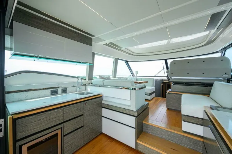 Jena Yacht Photos Pics 2019 Tiara Yachts 49 Coupe - Image 40