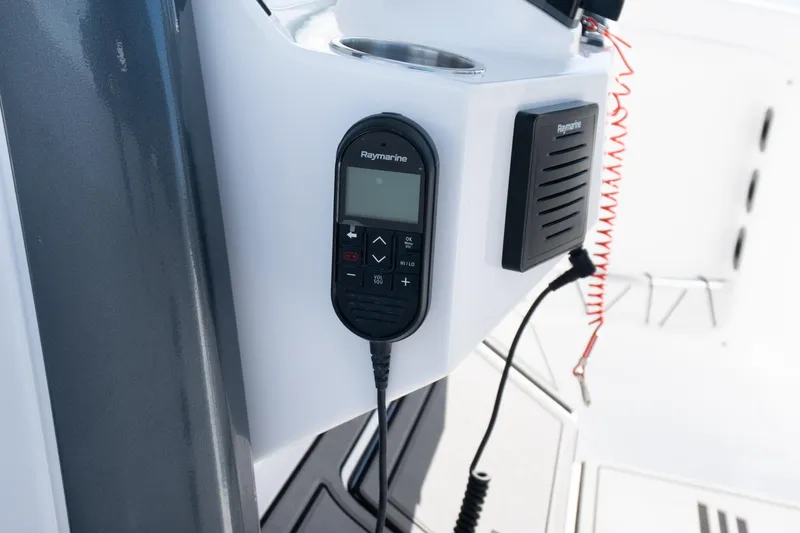  Yacht Photos Pics Control panel on 2025 Twin Vee 260 GFX2 CC boat with Raymarine equipment.