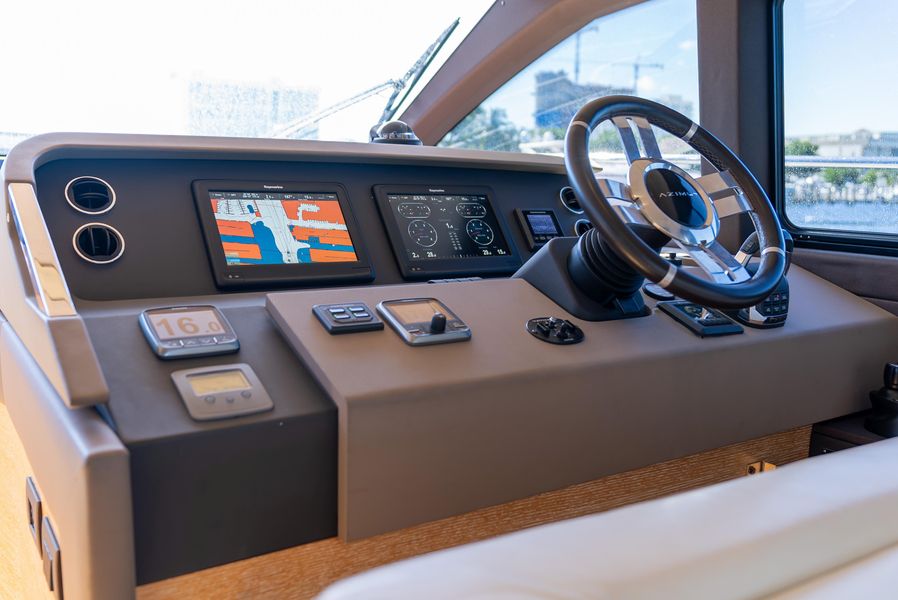 2016 Azimut 50 fly