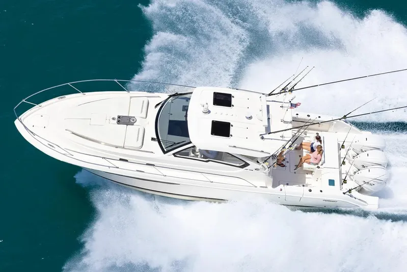  Yacht Photos Pics Manufacturer Provided Image: 2025 Pursuit OS 405 Offshore boat cruising on open water.
