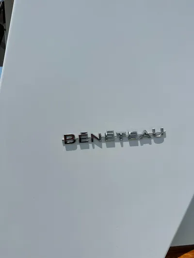 C'est Bon Yacht Photos Pics Beneteau Swift Trawler 42, 2005 model, logo on white surface.
