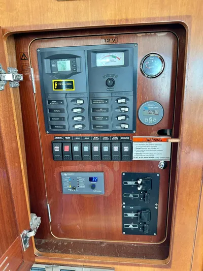 C'est Bon Yacht Photos Pics 