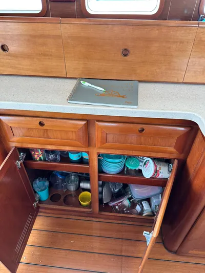 C'est Bon Yacht Photos Pics 