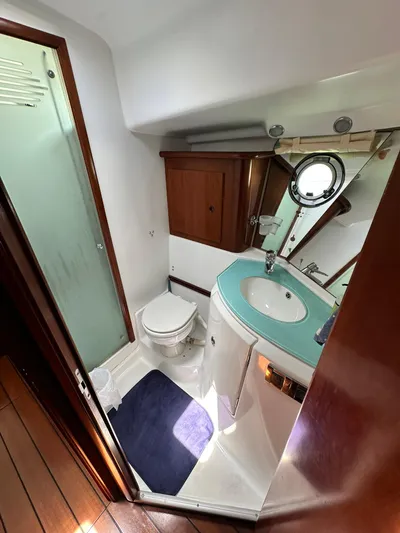 C'est Bon Yacht Photos Pics 