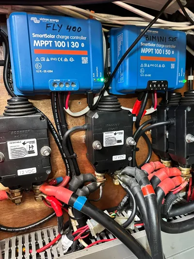 C'est Bon Yacht Photos Pics 