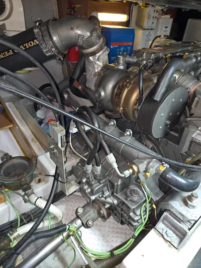 C'est Bon Yacht Photos Pics 