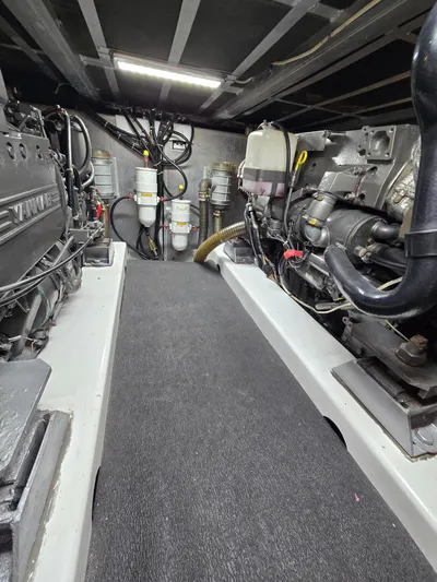 C'est Bon Yacht Photos Pics 