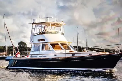 Alden 49 Flybridge Express Cruiser