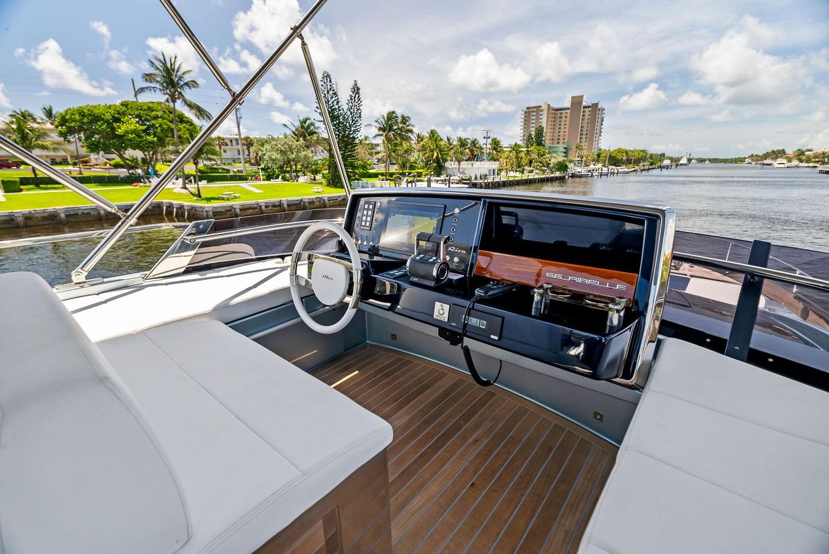 2020 Riva 66 