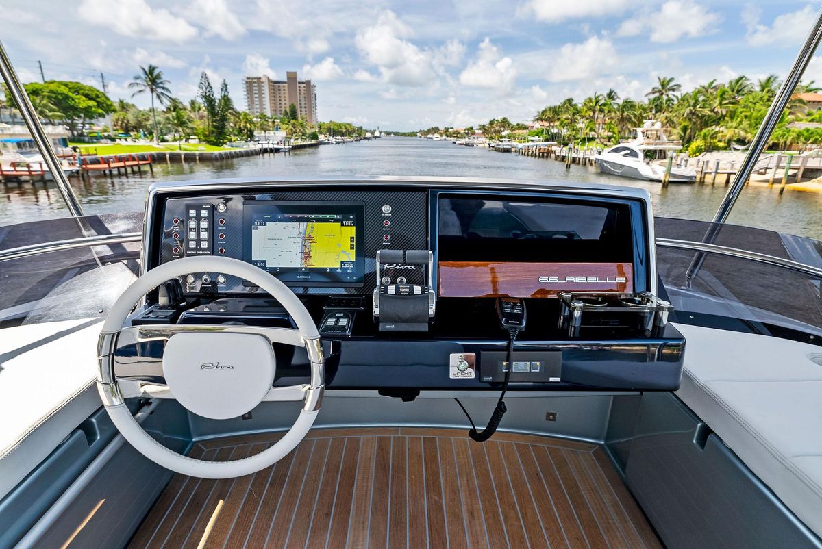 2020 Riva 66 
