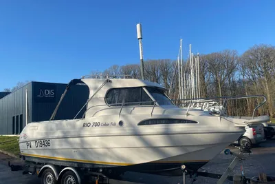 2006 RIO 700 cabin fish