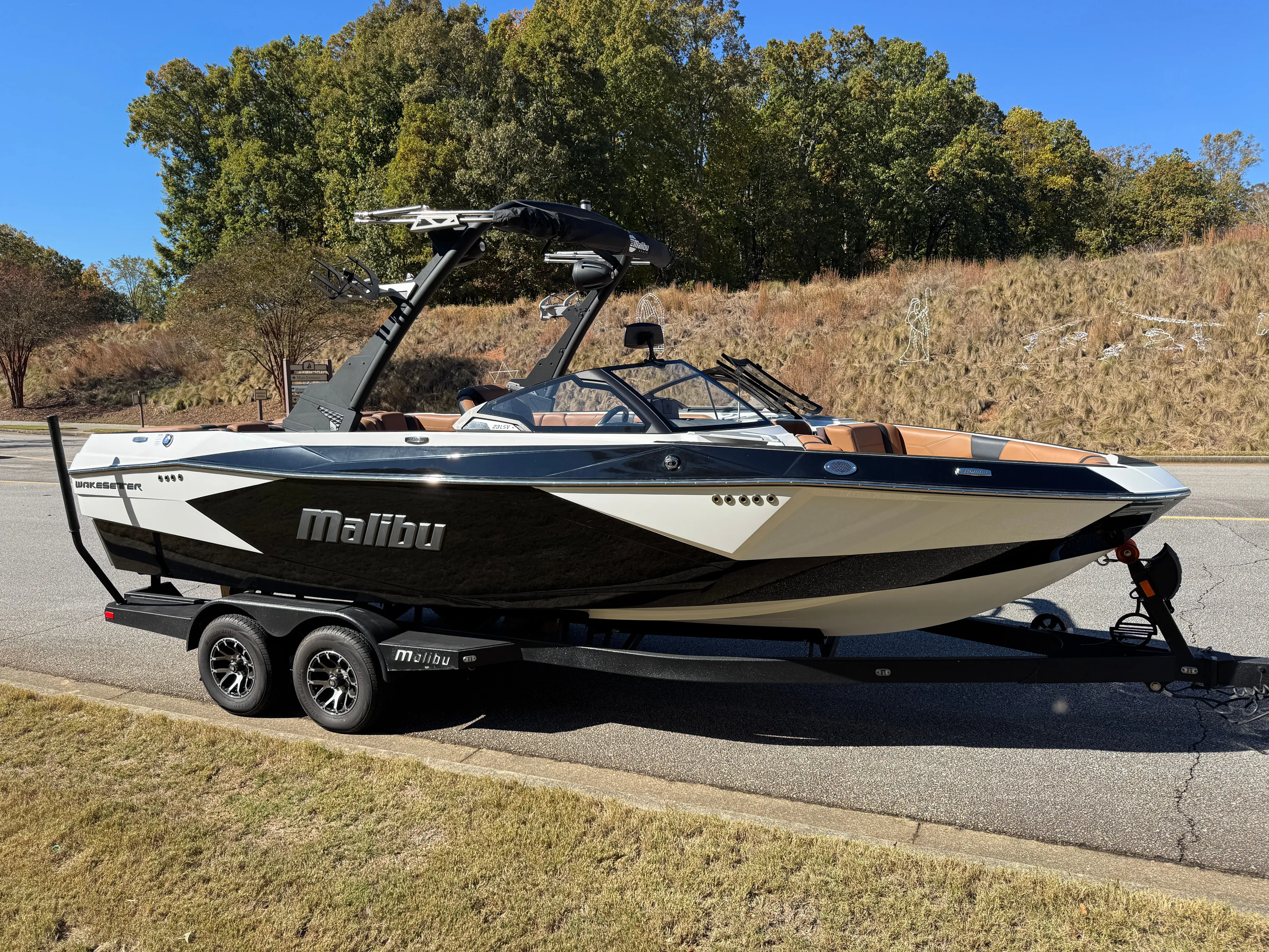 Malibu Wakesetter 23 LSV