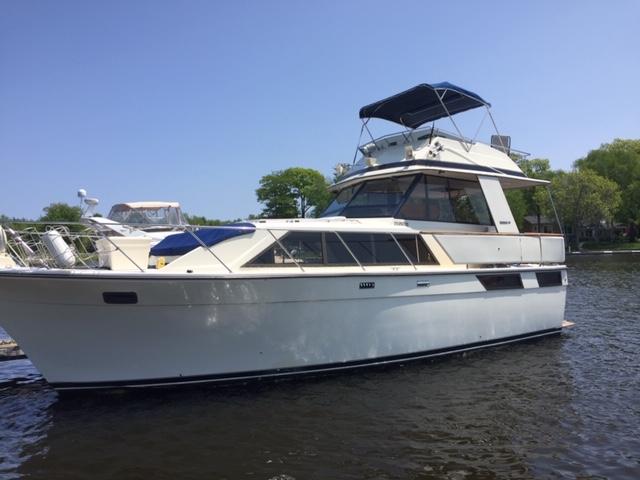 40 ft pacemaker motor yacht