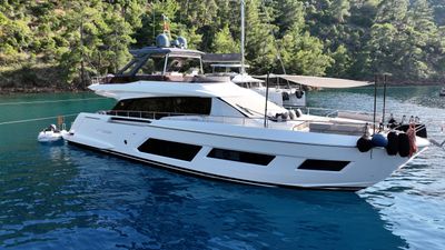 Yacht