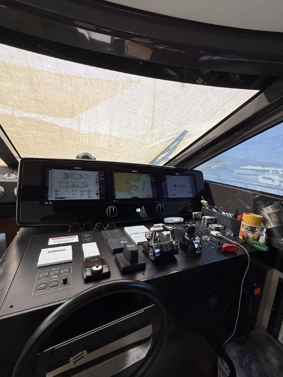 2018 Ferretti Yachts 66 