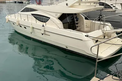 2006 Ferretti Yachts 460