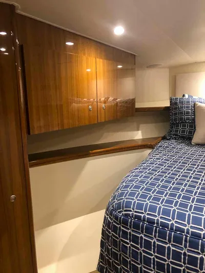 Fuzzy III Yacht Photos Pics 