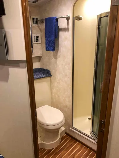 Fuzzy III Yacht Photos Pics 