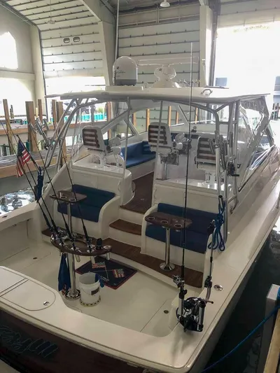 Fuzzy III Yacht Photos Pics 