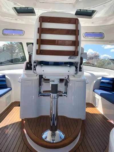 Fuzzy III Yacht Photos Pics 