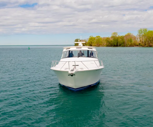 Fuzzy III Yacht Photos Pics 