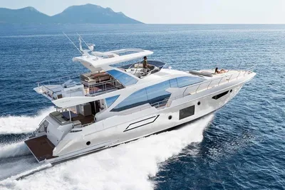 2019 Azimut Fly 72