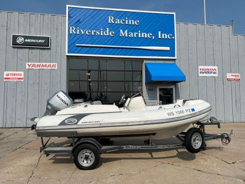 2017 Walker Bay Generation 400 DLX