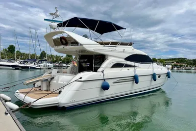 2000 Princess 56