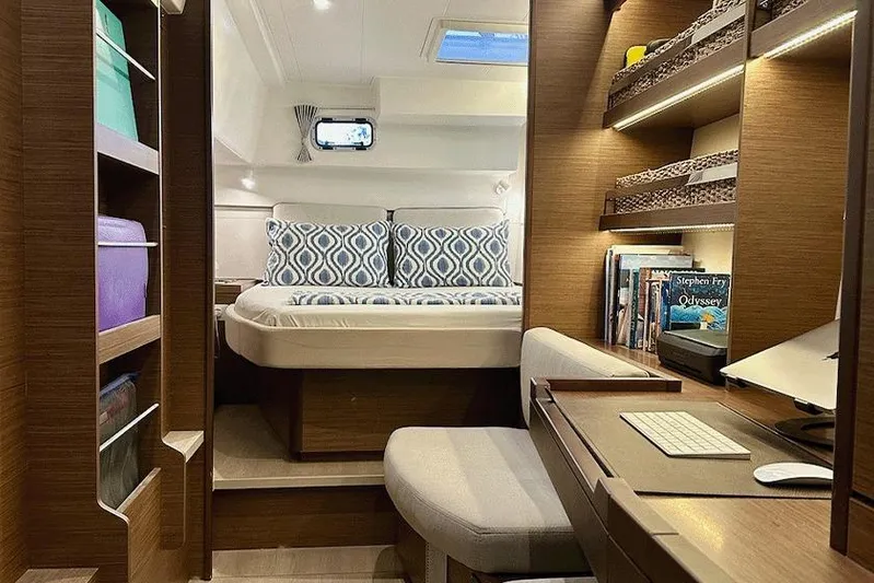  Yacht Photos Pics Lagoon 40 2021