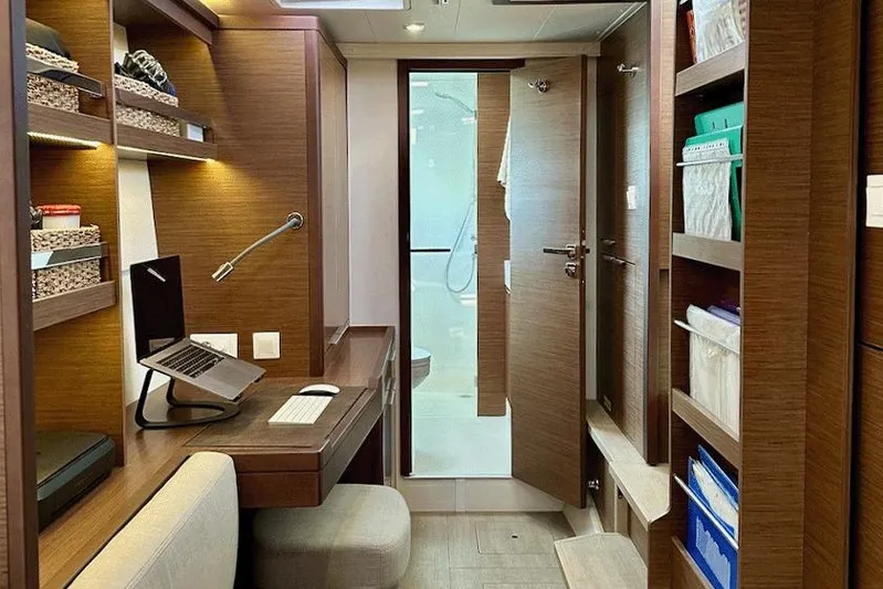  Yacht Photos Pics Lagoon 40 2021