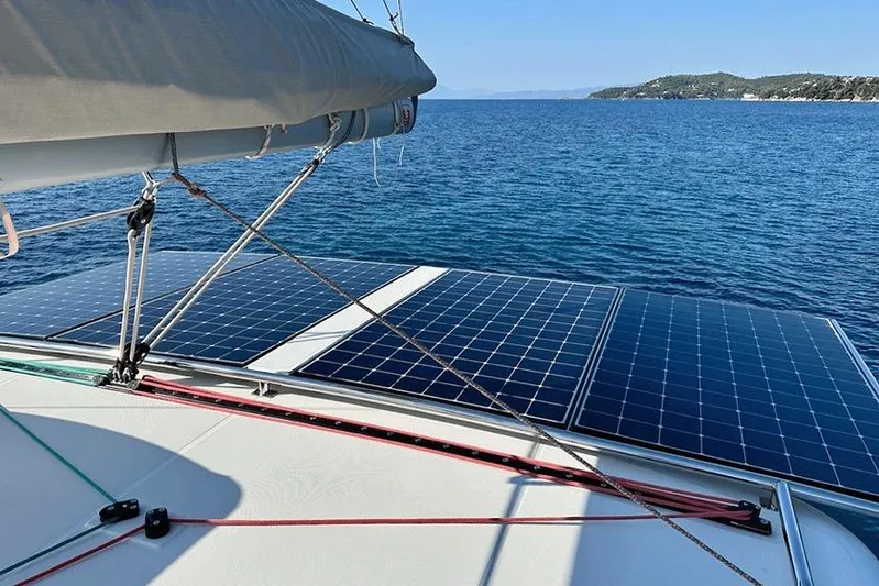  Yacht Photos Pics Lagoon 40 2021