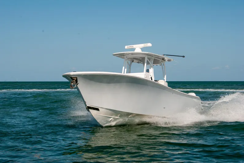  Yacht Photos Pics 2023 Front Runner 33 Center Console boat cruising on open water.