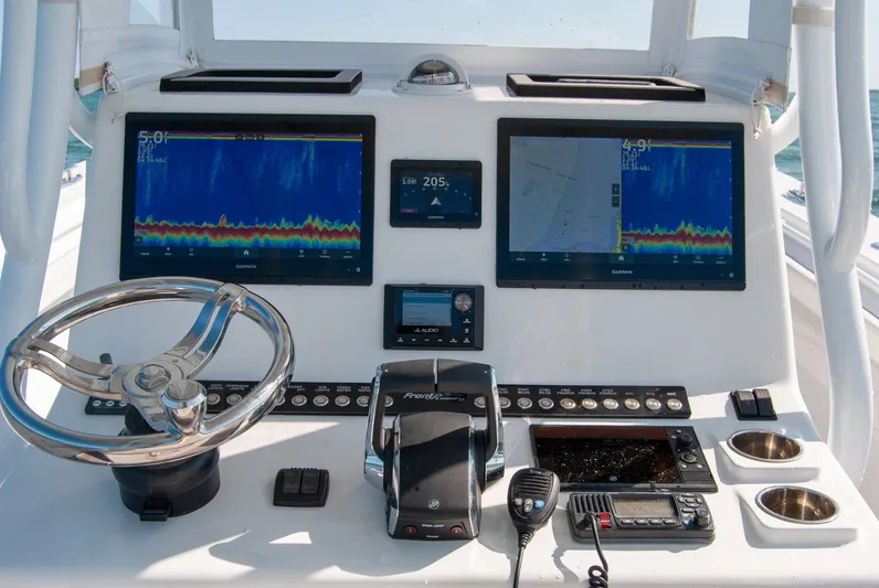  Yacht Photos Pics 2023 Front Runner 33 Center Console dashboard with advanced navigation and control systems.