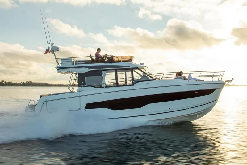  Yacht Photos Pics Manufacturer Provided Image
