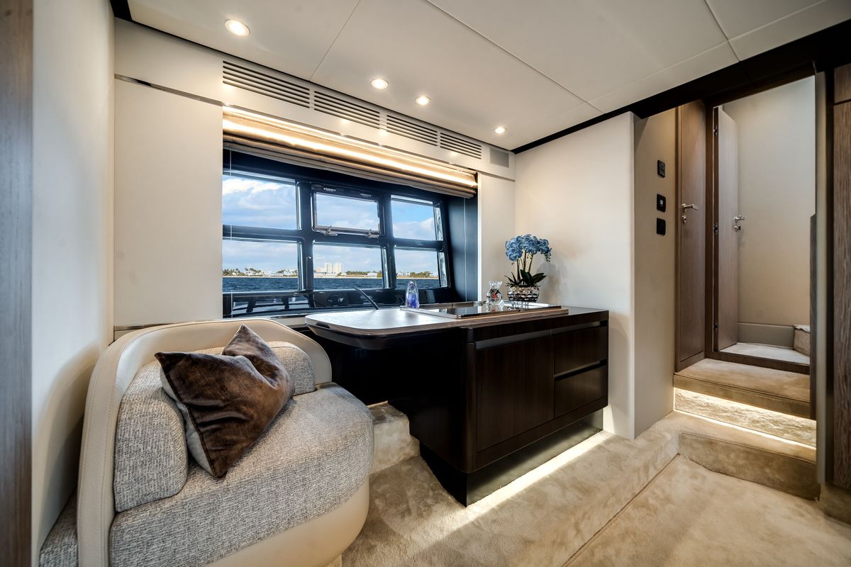 2020 Azimut 60 