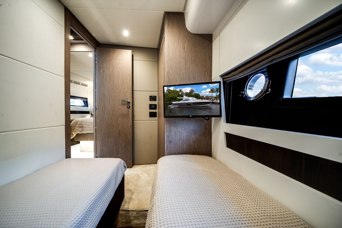 2020 Azimut 60 