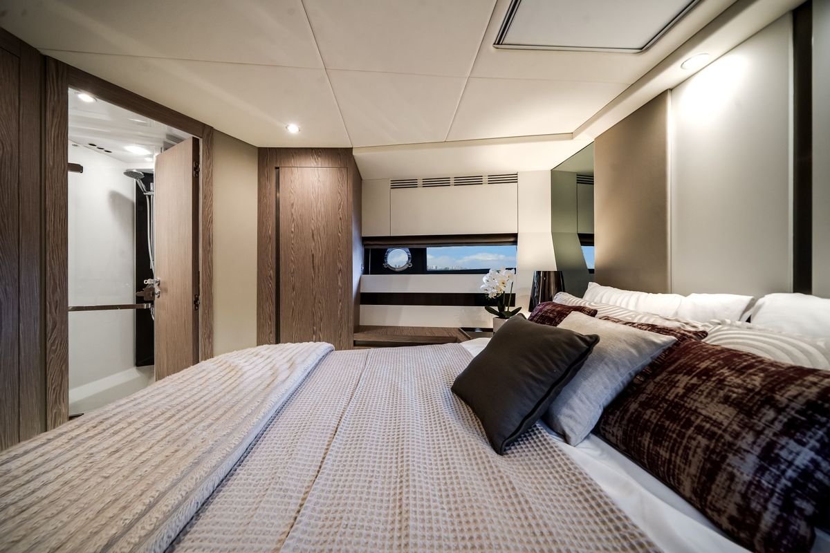 2020 Azimut 60 