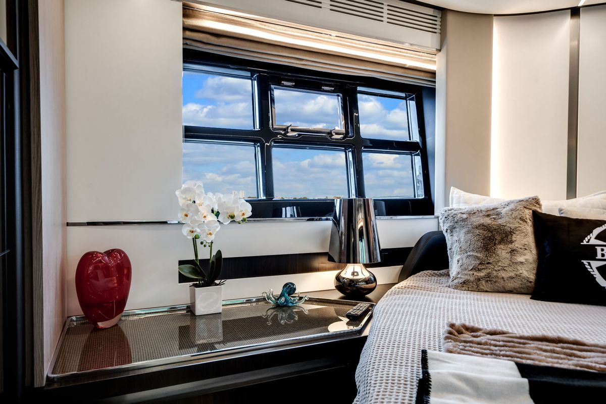 2020 Azimut 60 