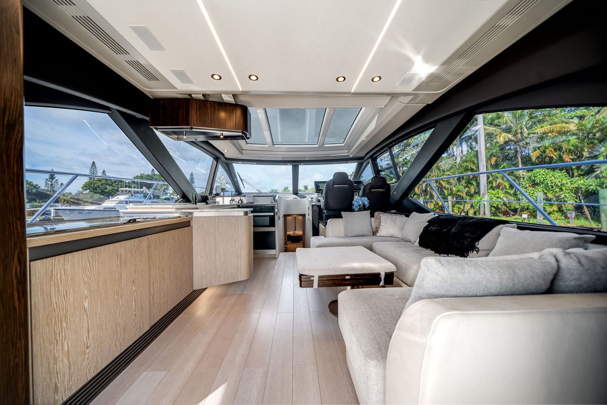 2020 Azimut 60 