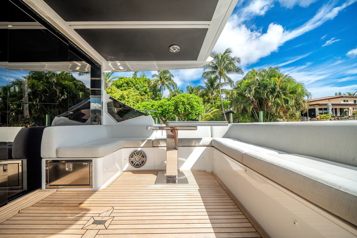 2020 Azimut 60 