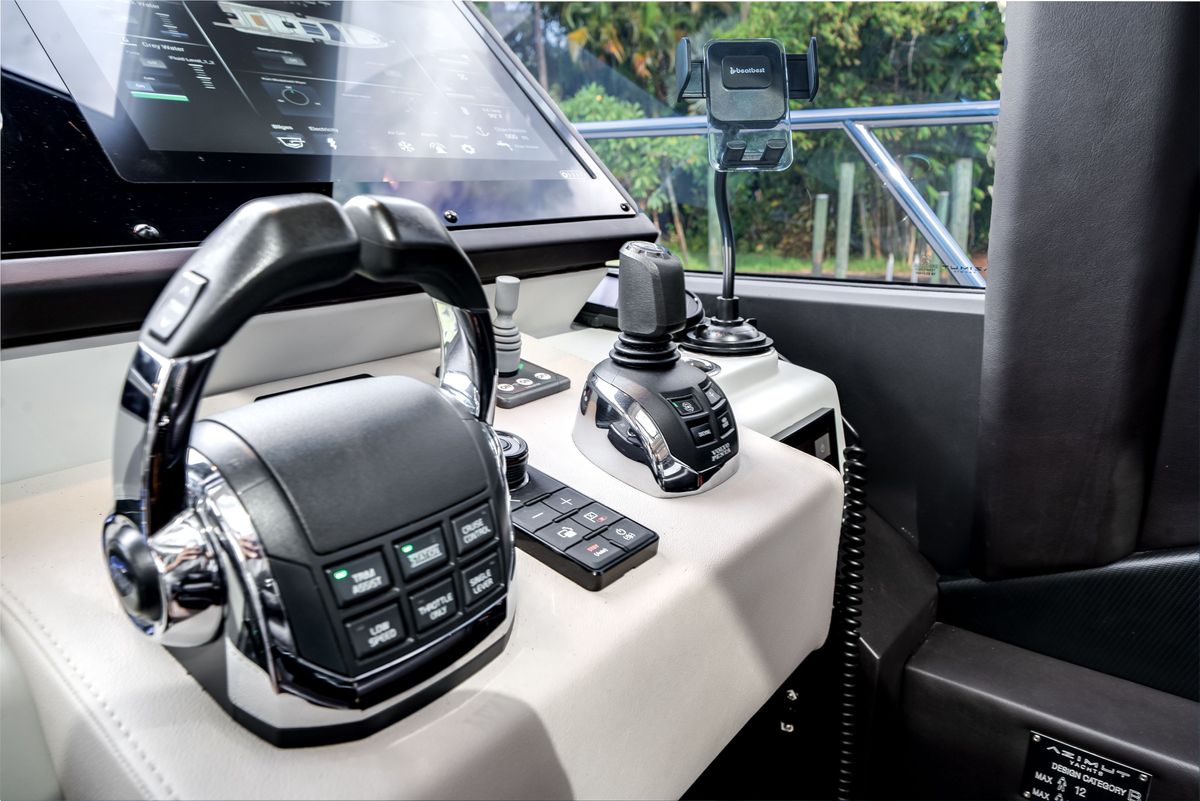 2020 Azimut 60 
