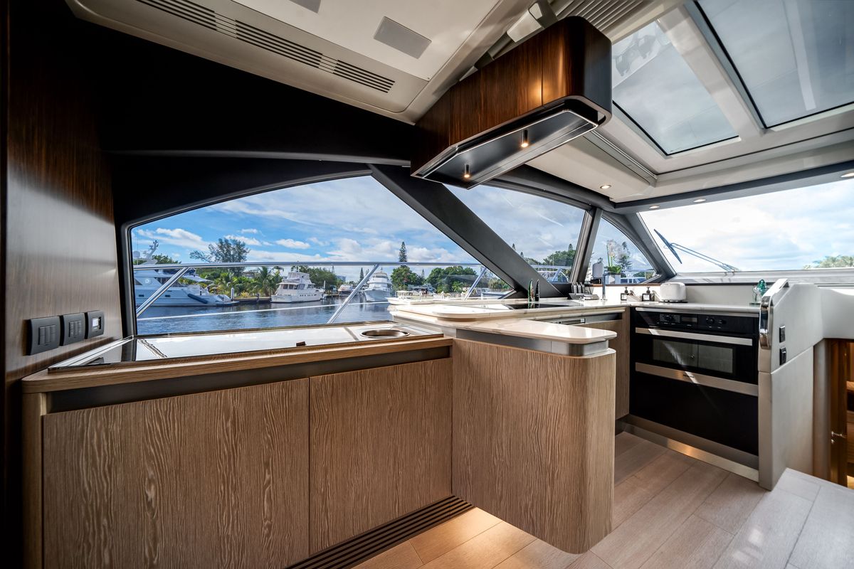 2020 Azimut 60 