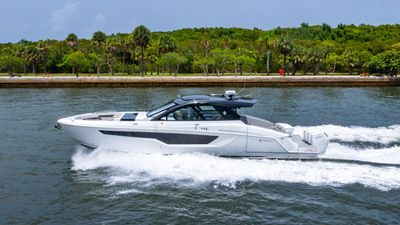 Yacht