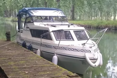 1989 Great River Boat Peniche