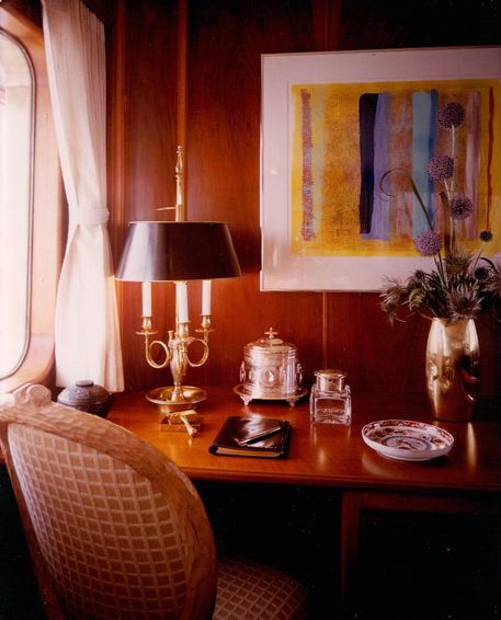 1964-86-feadship-classic-canoe-stern