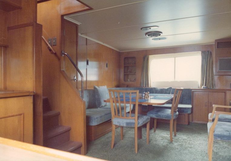 1964-86-feadship-classic-canoe-stern