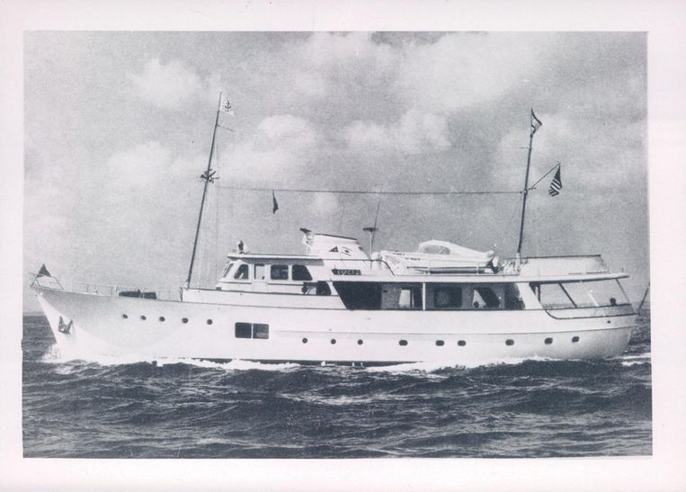 1964-86-feadship-classic-canoe-stern