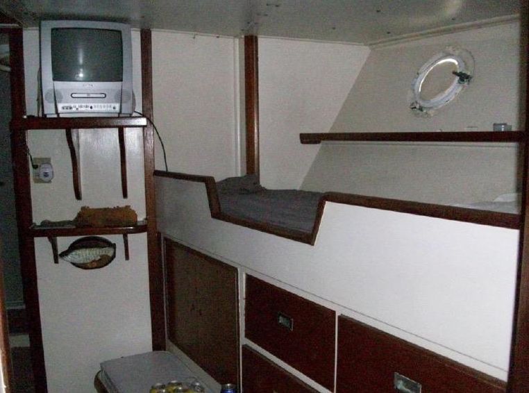 1964-86-feadship-classic-canoe-stern